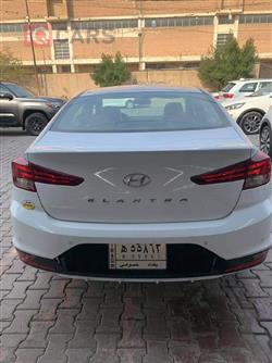 هیوندای ئەلەنترا